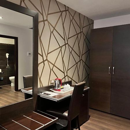 Catone District Hotel Рим Екстер'єр фото